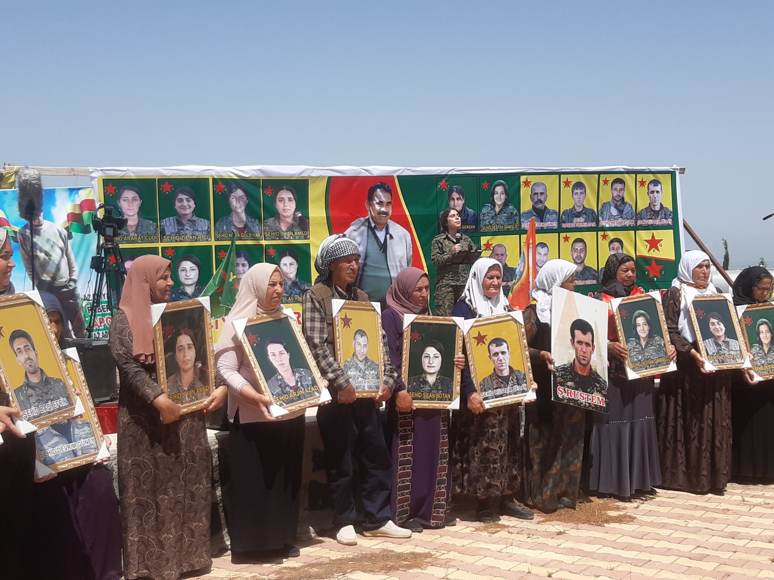 المجالس العسكرية و الإجتماعية يحيون ذكرى شهداء قرجوخ