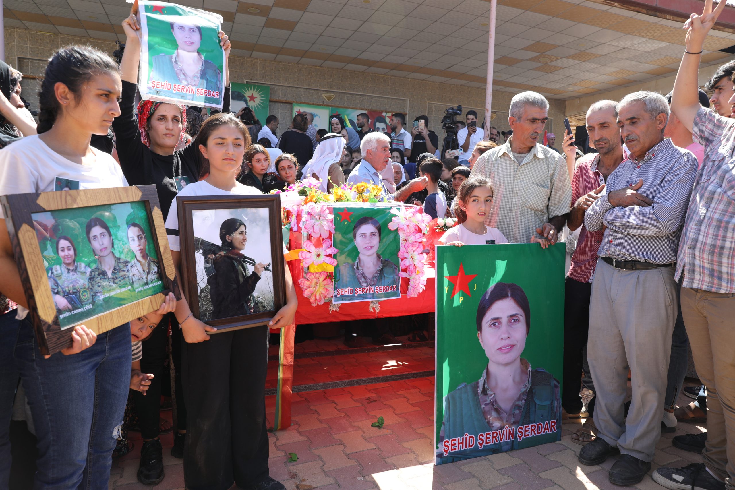 The funeral ceremony for the martyr Sharvin Sardar was held in Al-Darbasiyah, at the shrine of the martyr Rustam Judi.