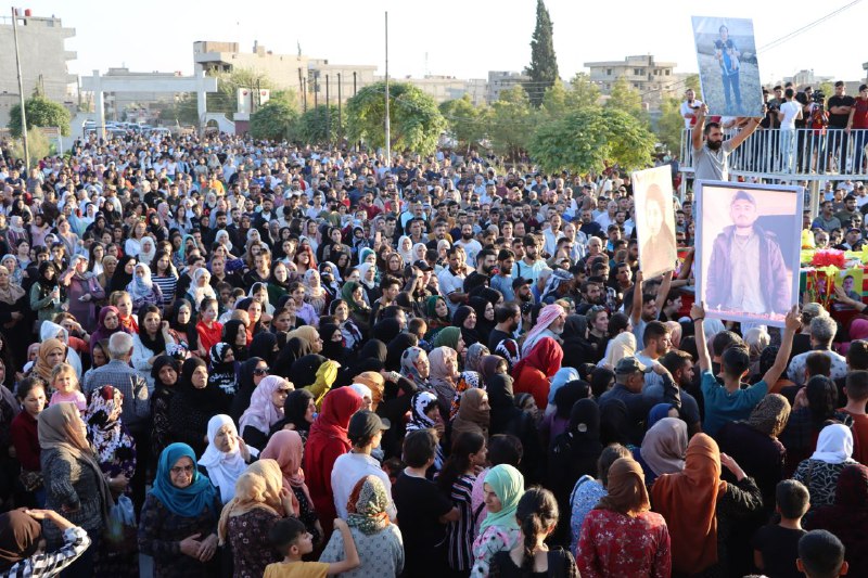 The people of Qamishlo city bid farewell to their martyrs at the shrine of the martyr Dalil Sarukhan