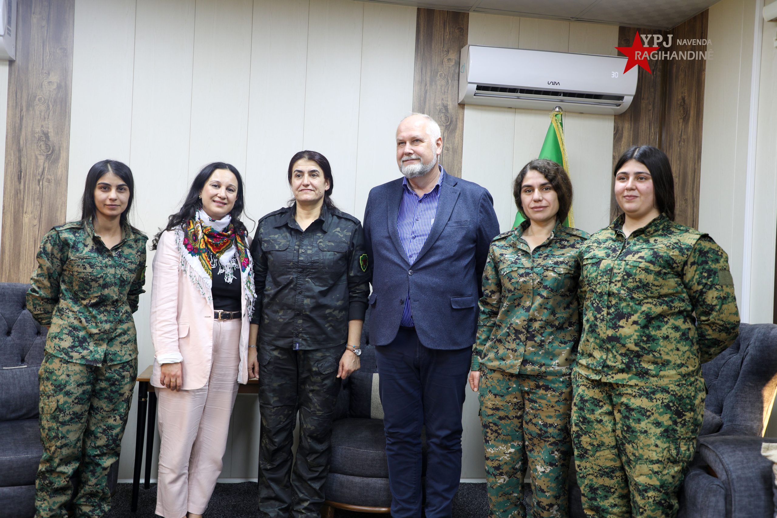 Delegation from the European Parliament Visits the Women’s Protection Units (YPJ)