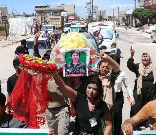 Funeral Ceremony Held in Kobani for a Fighter of the Women’s Protection Units.