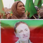 Jinên Rojava ji bo komkujiya Parîsê meşiyan