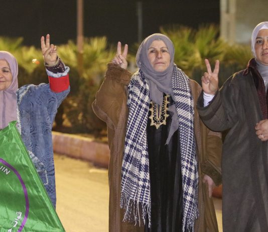 Tu Kes Nikare Navbera me û Şervanên me Bisekine