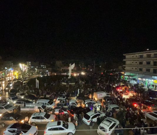 Fermandarê Nemir Zîyad Helep li Kobanê ji alîyê gel ve bi Hêrsa Tolhildanê tê Pêşwazî Kirin