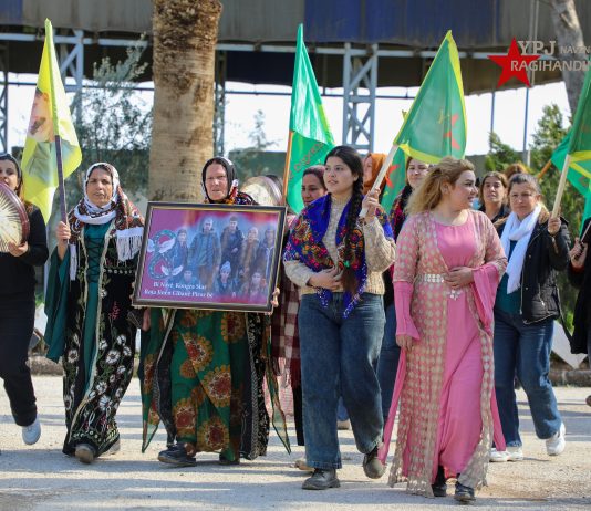 Kongra Star bi boneya 8ê Adarê serdana YPJ kir