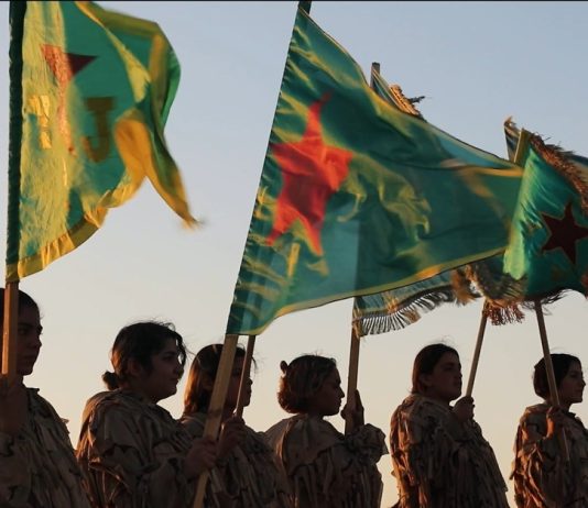 Şervanên YPJ Cejna Newrozê li hemû gelên Rojhilata Navîn û cîhanê pîroz kirin