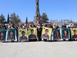 Li Kobanê merasîma 5 şehîdan