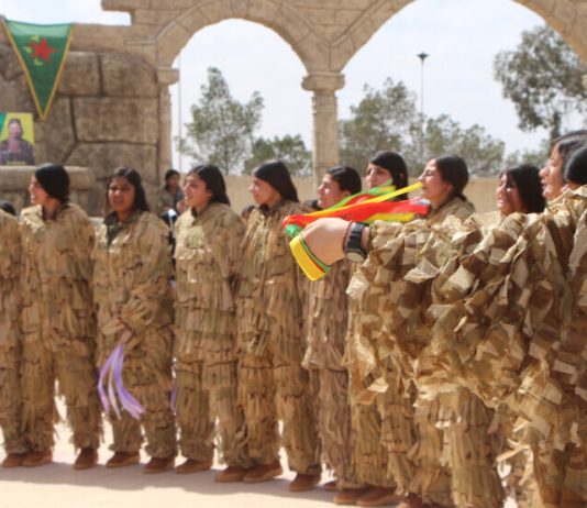 Şervanên YPJ: Em hene û emê hebin Newroza we pîroz be