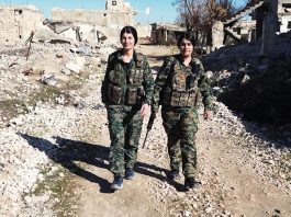 Şervanên YPJ li Kobanî 8ê Adarê li hemû jinên cîhanê pîroz dikin