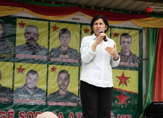 Bi Tevlêbûna Girseyî Li Dêrikê Şehîdên Qereçoxê Hatin Bibîranîn