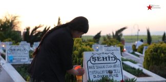 Li bajare Qamişlo û Dêrikê bi boneya Roja Şehîdan mûm hatin vêxistin