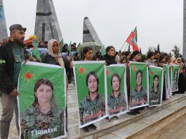 Li Kobanê merasîma 3 şehîdên YPJ`ê