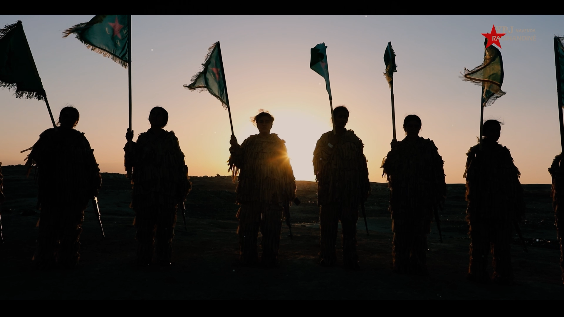 YPJ`ê pêşengiya jiyana nû ye.