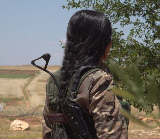 Şervanên YPJ’ê dilsoziya xwe ya bi rêya azadiyê û xeta şehîdan re nû dikin.