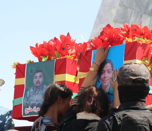 Li Kobaniyê Merasîma Du Şehîdan li Goristana Şehîd Dicle Hat Oxirkirin